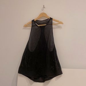 Lululemon racerback tank top size 6